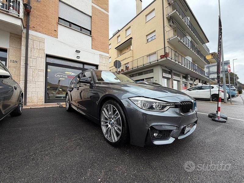 Usata BMW 318 150 CV (110 kW) 2017 Grigio Station wagon