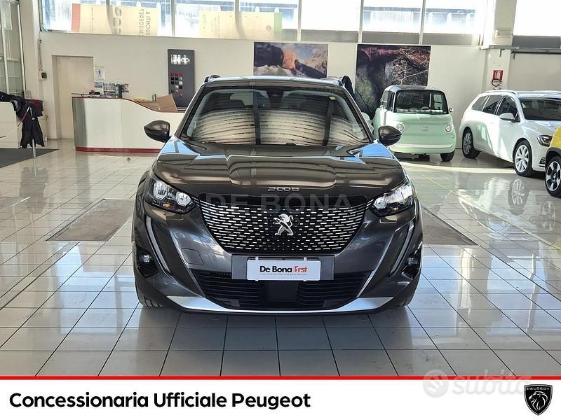 Używany Peugeot 2008 Allure 110 KM (80 kW) 2021 Szary SUV