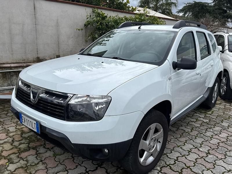 Usata Dacia Duster Ambiance 110 CV (80 kW) 2014 Bianco SUV