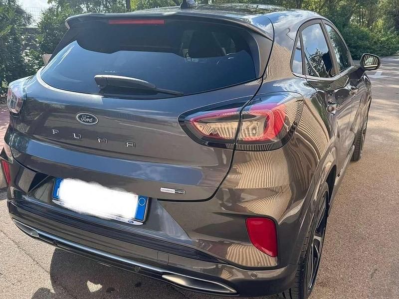 Usata Ford Puma ST-Line 155 CV (114 kW) 2021 Grigio SUV