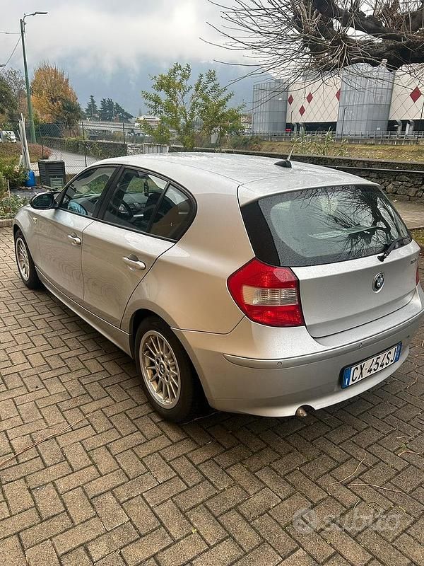 Gebraucht BMW 118 122 PS (89 kW) 2005 Kleinwagen