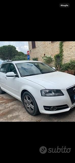 Usata Audi A3 Ambiente 90 CV (66 kW) 2011 Bianco Utilitaria