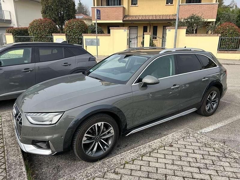 Usata Audi A4 Allroad Business 204 CV (150 kW) 2022 Grigio Station wagon