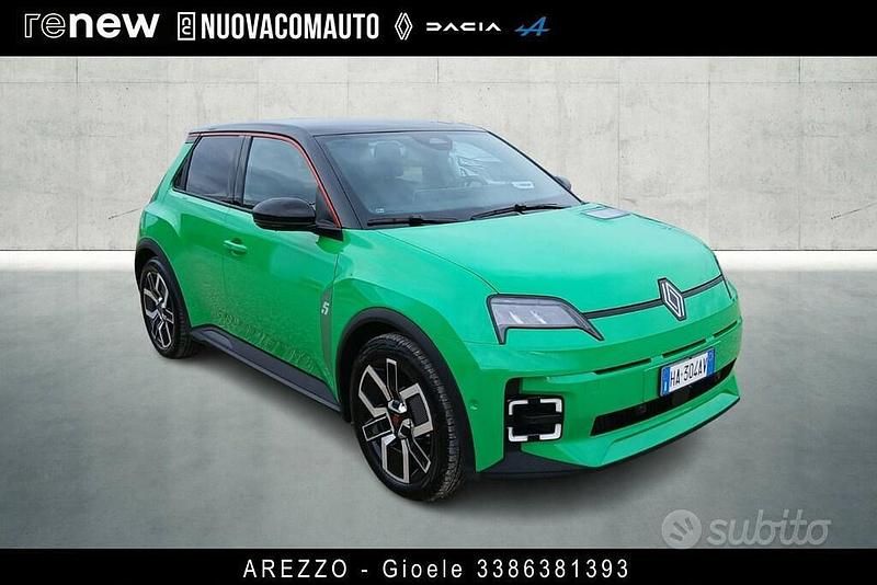Usata Renault R5 Komfort 110 kW (150 CV) 2025 Nero Utilitaria