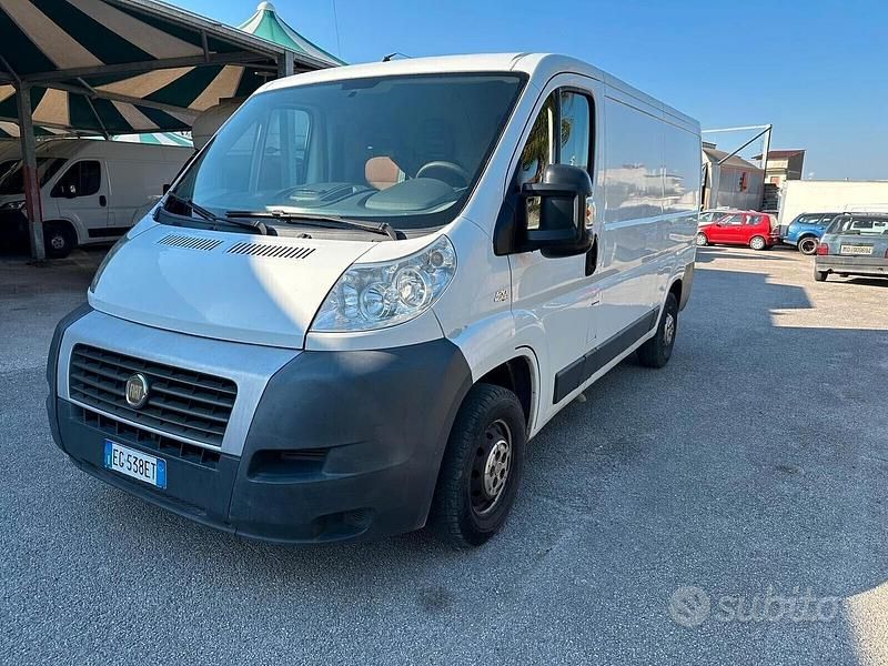 Usata Fiat Ducato 33 120 CV (88 kW) 2011 Bianco Furgone