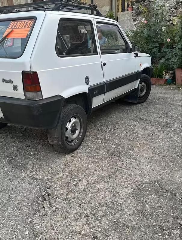 Usata Fiat Panda 4x4 54 CV (39 kW) 1995 Bianco Utilitaria
