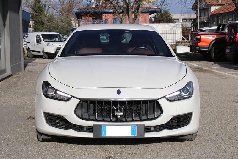 Usata Maserati Ghibli 250 CV (183 kW) 2019 Bianco Coupé