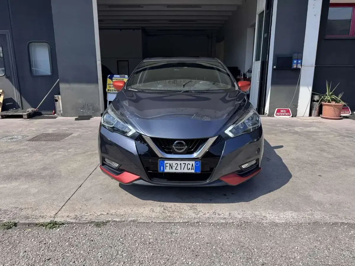 Usata Nissan Micra Tekna 90 CV (66 kW) 2018 Grigio Utilitaria