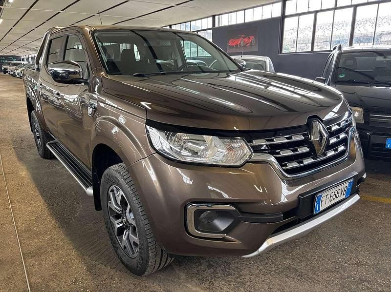 Usata Renault Alaskan Intens 190 CV (139 kW) 2018 Grigio Pick-up