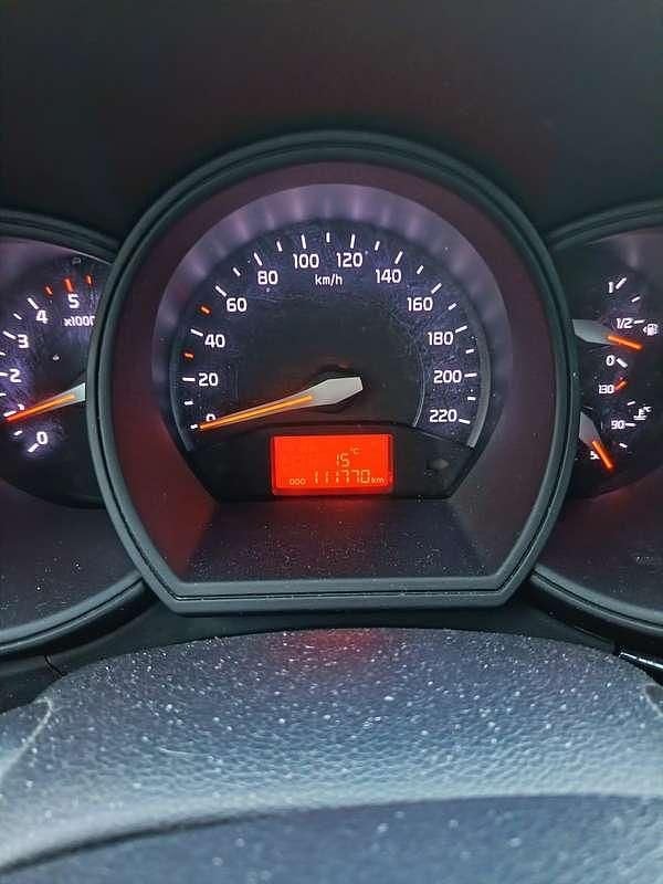 Usata Kia Rio Active 75 CV (55 kW) 2016 Nero Utilitaria