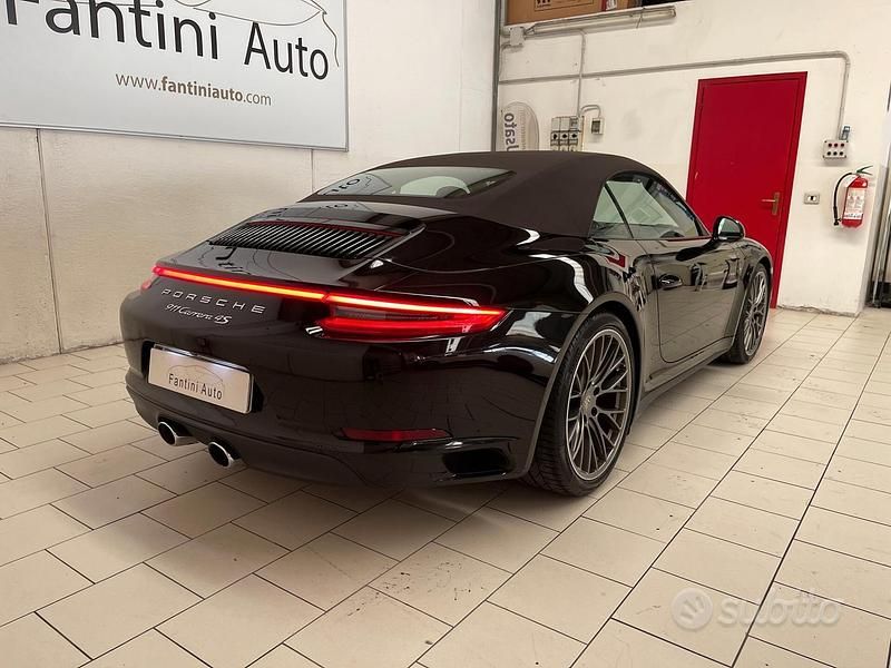 Usata Porsche 911 Carrera Cabriolet 420 CV (308 kW) 2016 Marrone Cabrio