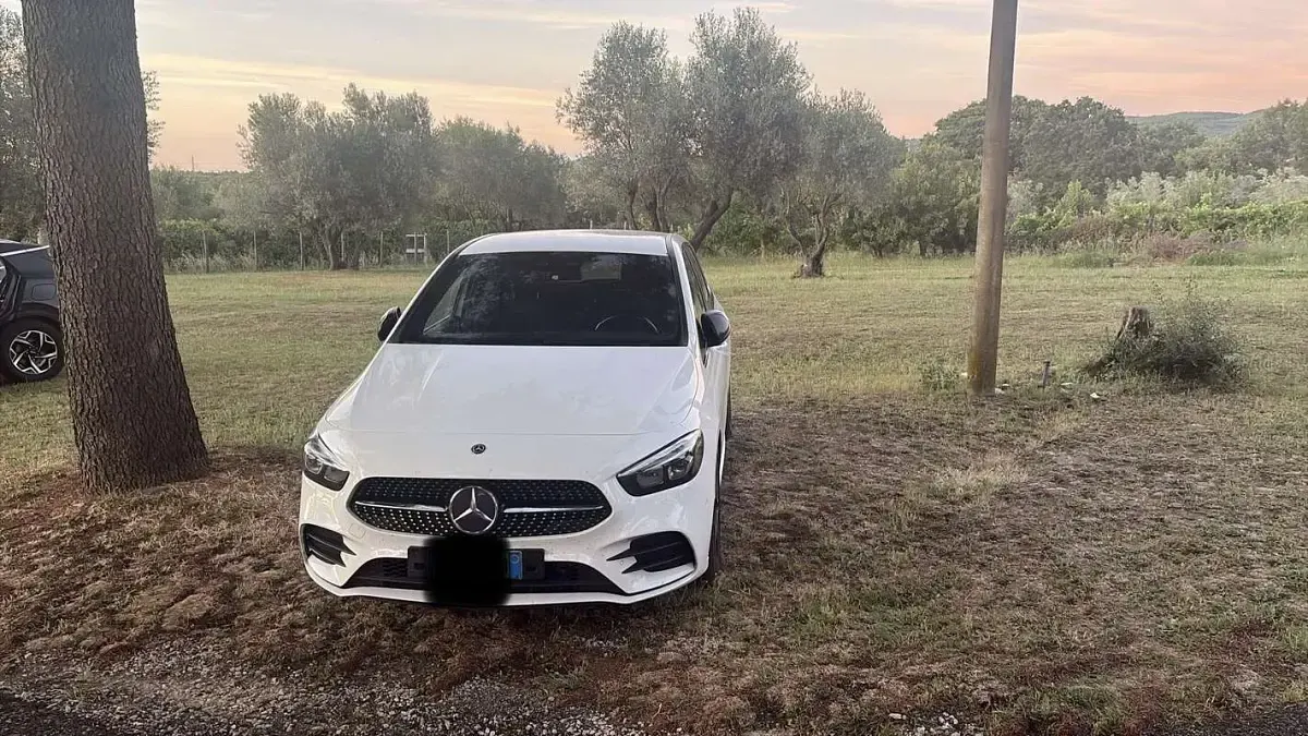 Usata Mercedes B200 AMG 150 CV (110 kW) 2019 Utilitaria