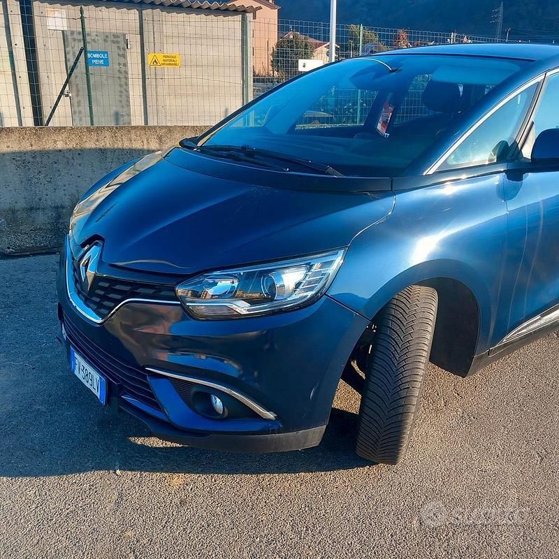 Usata Renault Scénic IV 110 CV (80 kW) 2019 Blu Monovolume