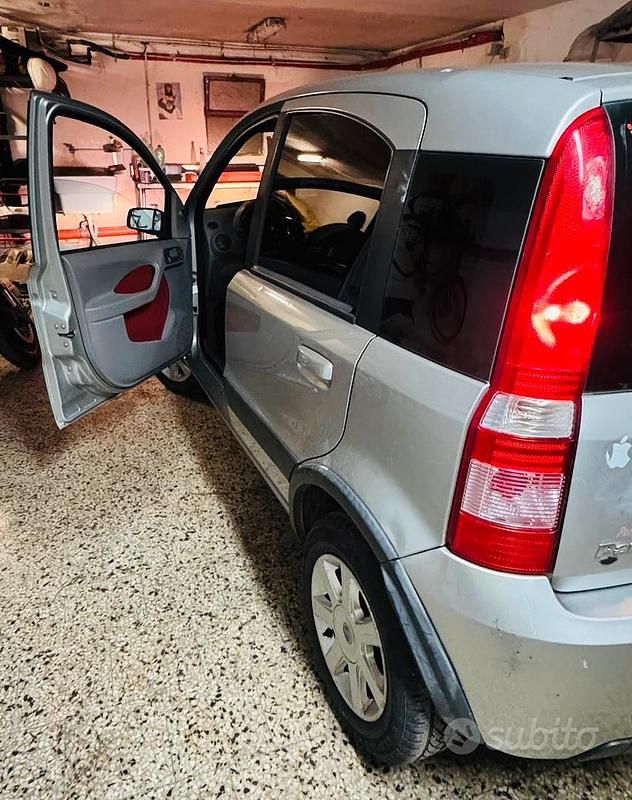 Usata Fiat Panda 60 CV (44 kW) 2006 Grigio Utilitaria