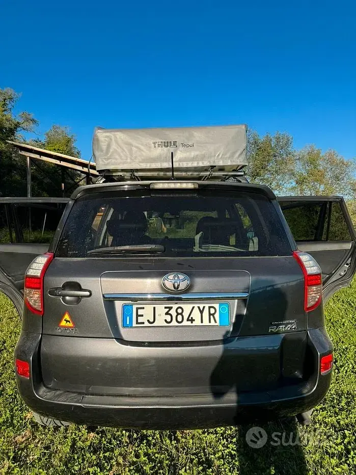 Usata Toyota RAV4 Executive 150 CV (110 kW) 2011 Grigio SUV