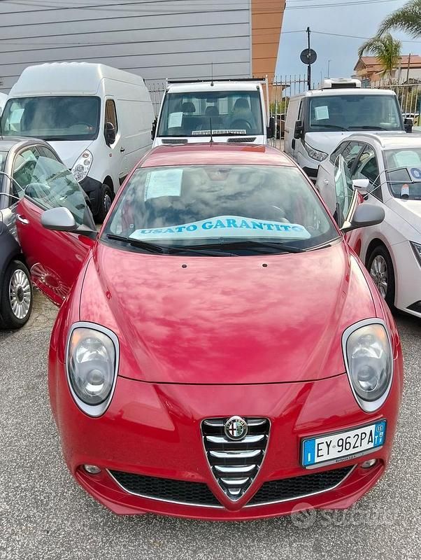 Begagnad Alfa Romeo MiTo Distinctive 85 HK (62 kW) 2015 Röd Halvkombi