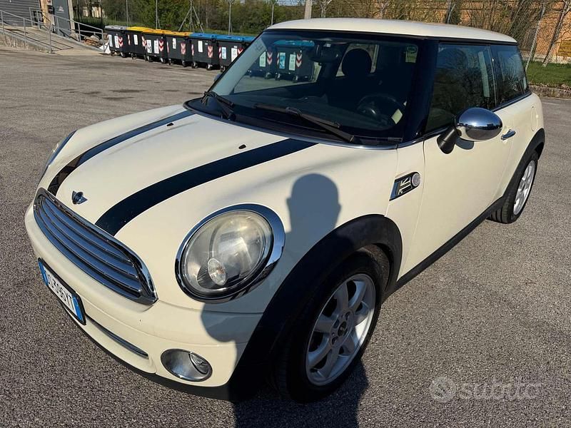 Usata Mini ONE Chili 95 CV (69 kW) 2008 Bianco Utilitaria