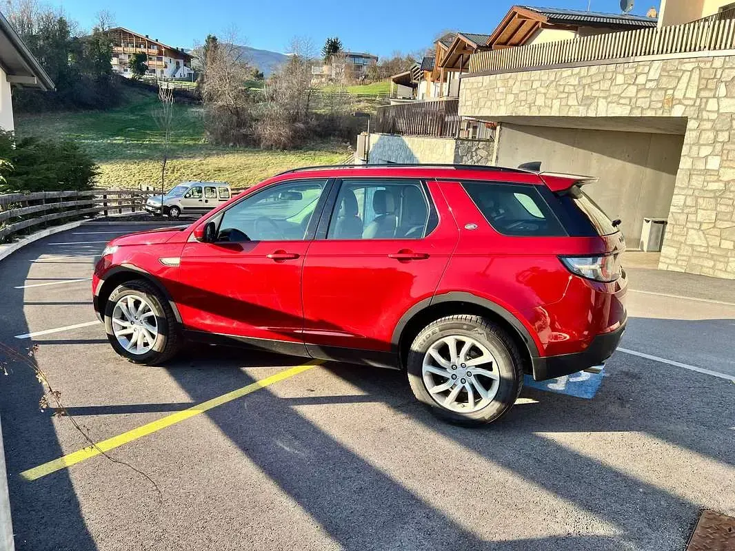 Usado Land Rover Discovery Sport Pure 150 HP (110 kW) 2018 Vermelho SUV