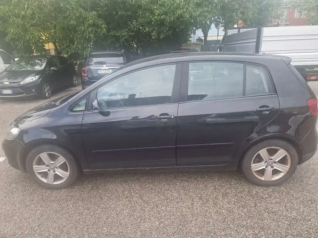 Usata VW Golf Plus Cross Highline 105 CV (77 kW) 2005 Berlina