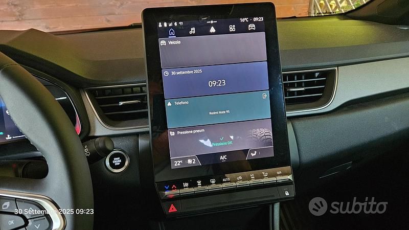 Occasion Renault Captur 101 ch (74 kW) 2025 Rouge SUV