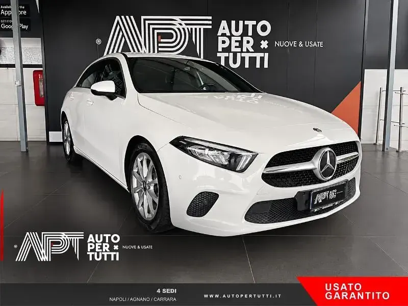 Usata Mercedes A180 116 CV (85 kW) 2020 Bianco Berlina