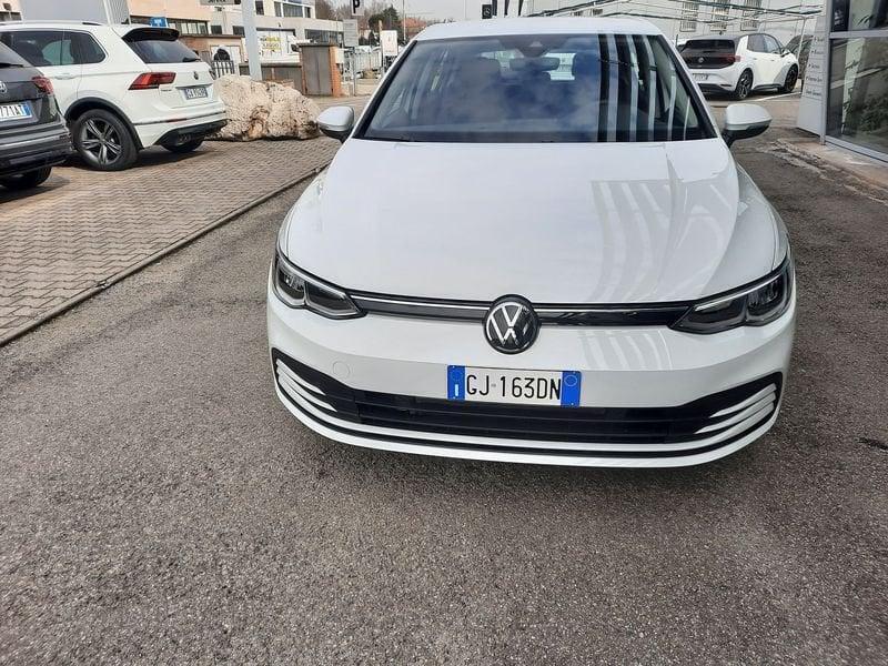 Usato 2022 VW Golf VIII 1.5 CNG_Hybrid 131 CV (29.900 €)