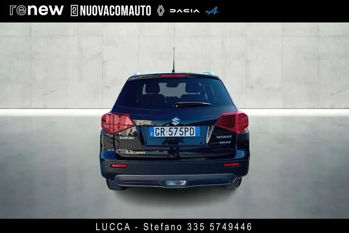 Second-hand Suzuki Vitara Cool 129 CP (94 kW) 2023 Negru SUV