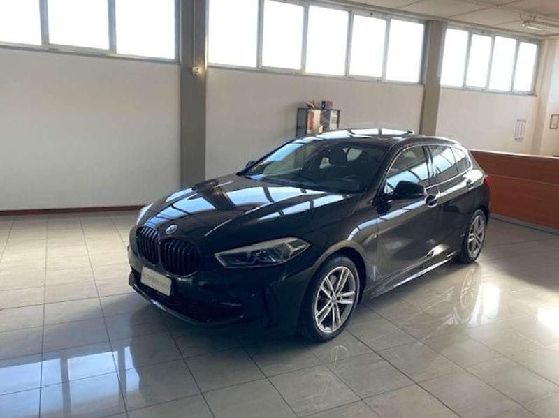 Usata BMW 116 M Sport 109 CV (80 kW) 2022 Nero Utilitaria