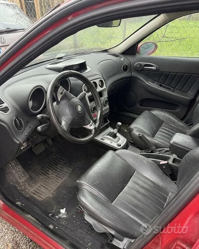Usata Alfa Romeo 156 166 CV (122 kW) 2002 Berlina