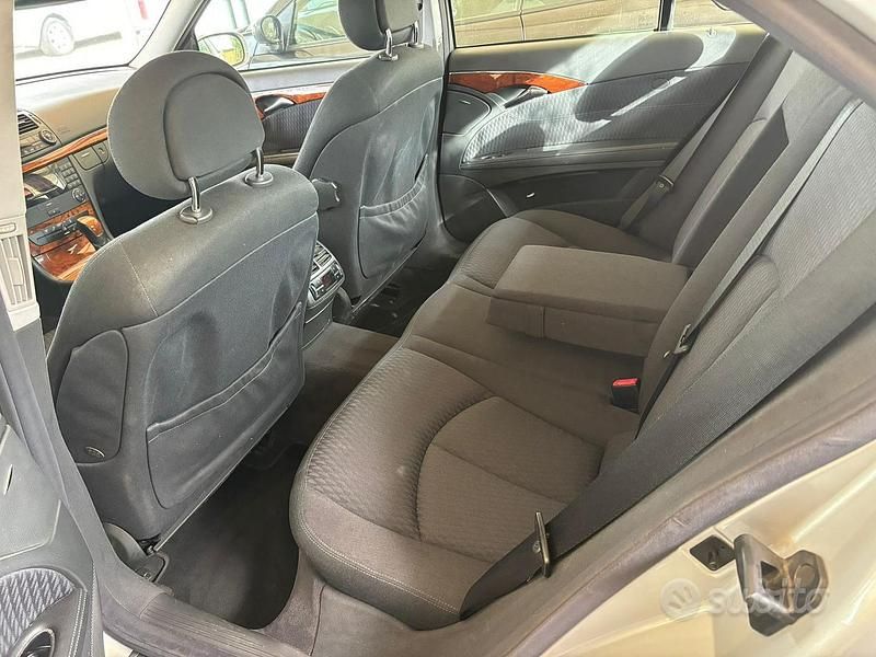 Occasion Mercedes 240 Elegance 2002 Gris Berline