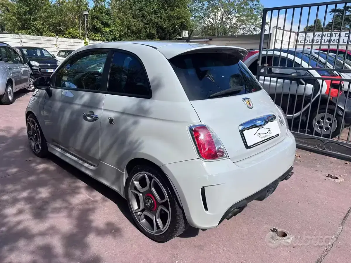 Usata Abarth 595 160 CV (117 kW) 2012 Grigio campovolo Utilitaria