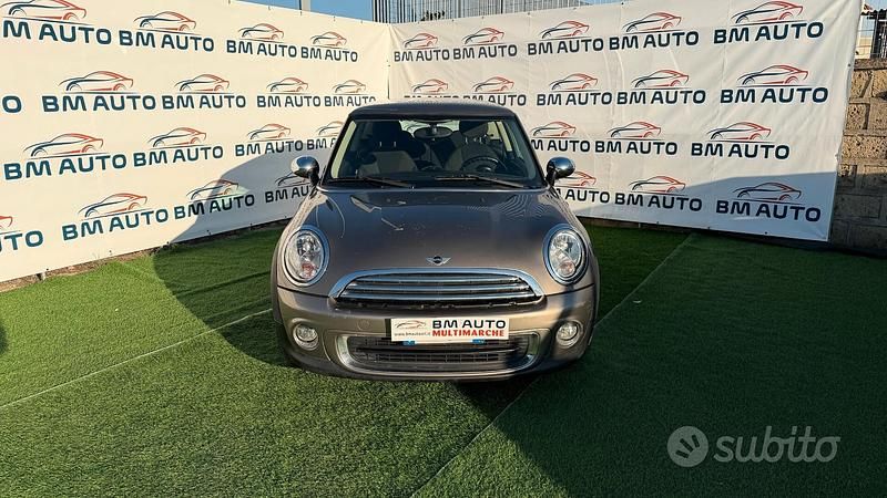 Usata Mini ONE 75 CV (55 kW) 2012 Grigio Utilitaria