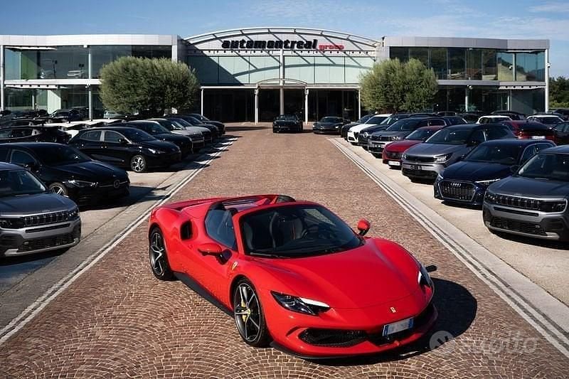 Usata Ferrari 296 663 CV (487 kW) 2024 Cabrio