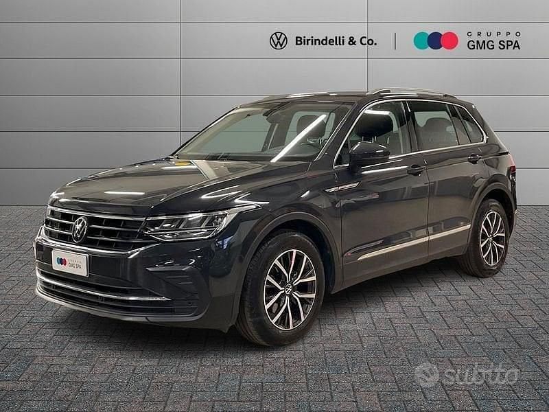 Usata VW Tiguan Life 122 CV (89 kW) 2023 Grigio SUV