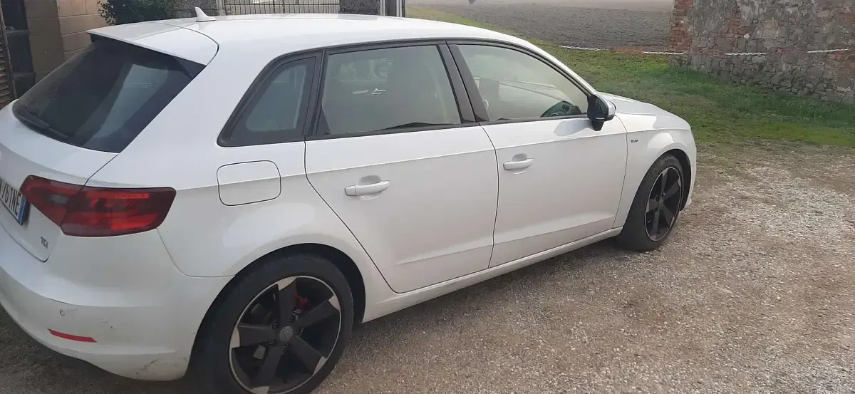 Usata Audi A3 Ambition 105 CV (77 kW) 2014 Berlina
