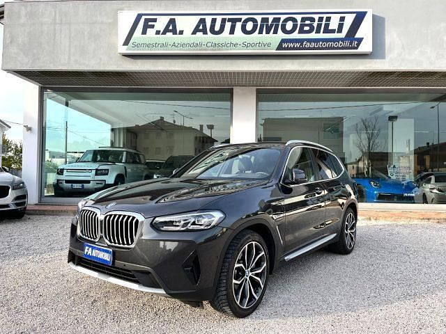 Usata BMW X3 Luxury Line 184 CV (135 kW) 2021 Grigio SUV