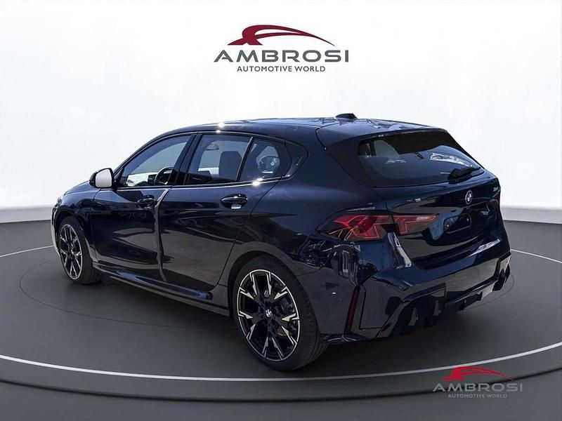 Nuova BMW 118 M Sport 150 CV (110 kW) 2026 Tanzanite blue metallizzato Utilitaria