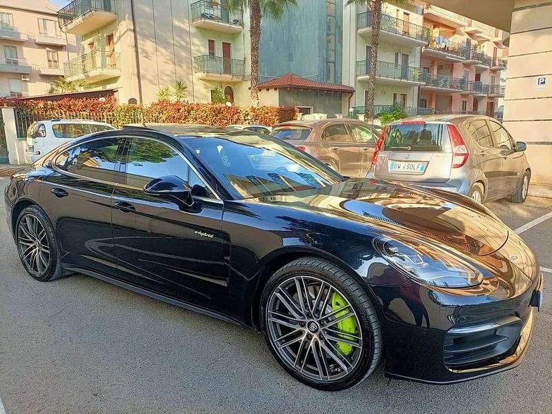 Usata Porsche Panamera 560 CV (411 kW) 2020 Nero Berlina