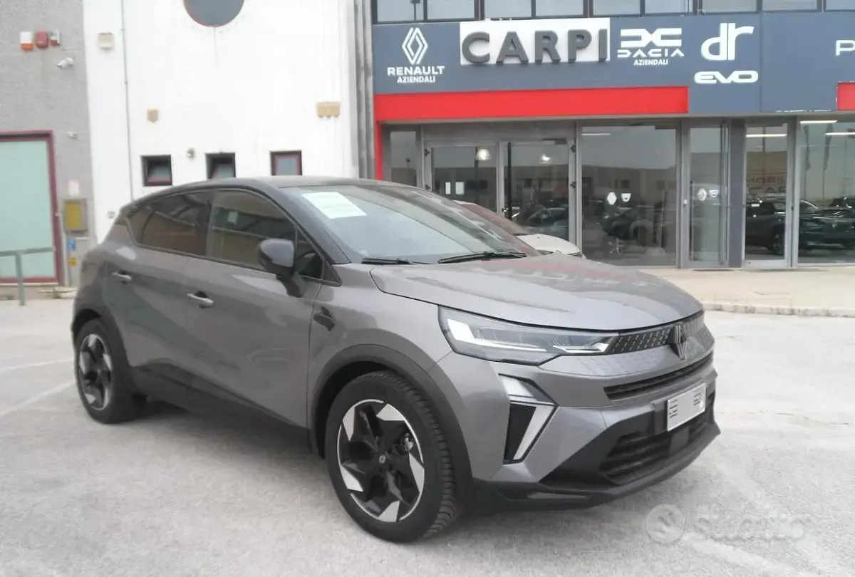 Usata Renault Captur Techno 91 CV (66 kW) 2025 Grigio SUV