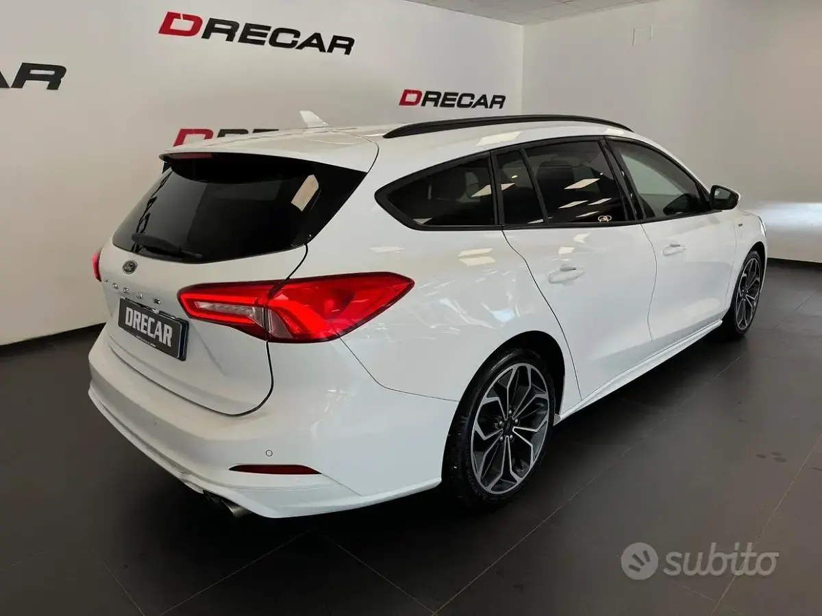 Usata Ford Focus ST 120 CV (88 kW) 2019 Bianco Station wagon