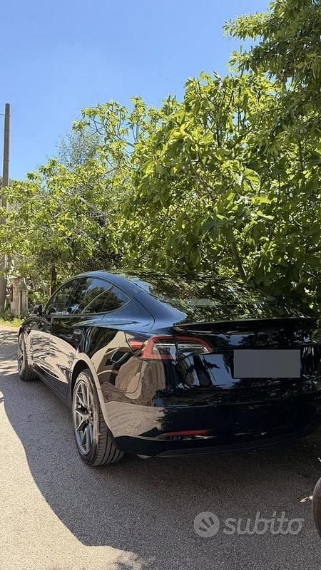Usado Tesla Model 3 208 kW (283 HP) 2023 Preto Sedan