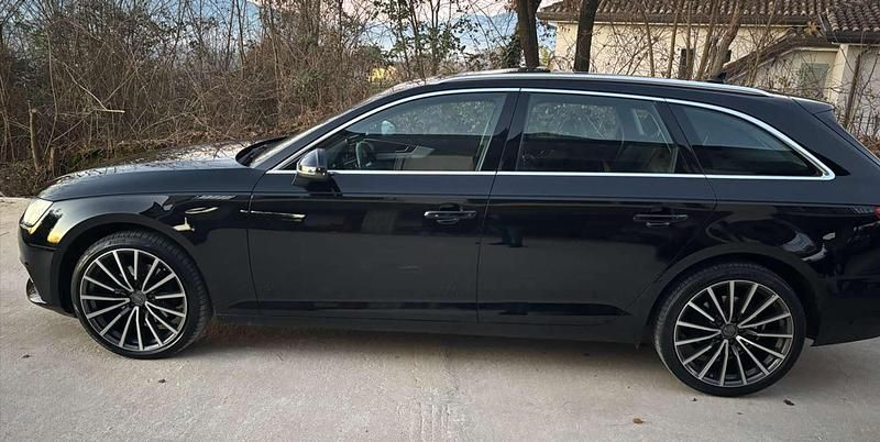 Usata Audi A4 Business Plus 150 CV (110 kW) 2017 Nero Station wagon