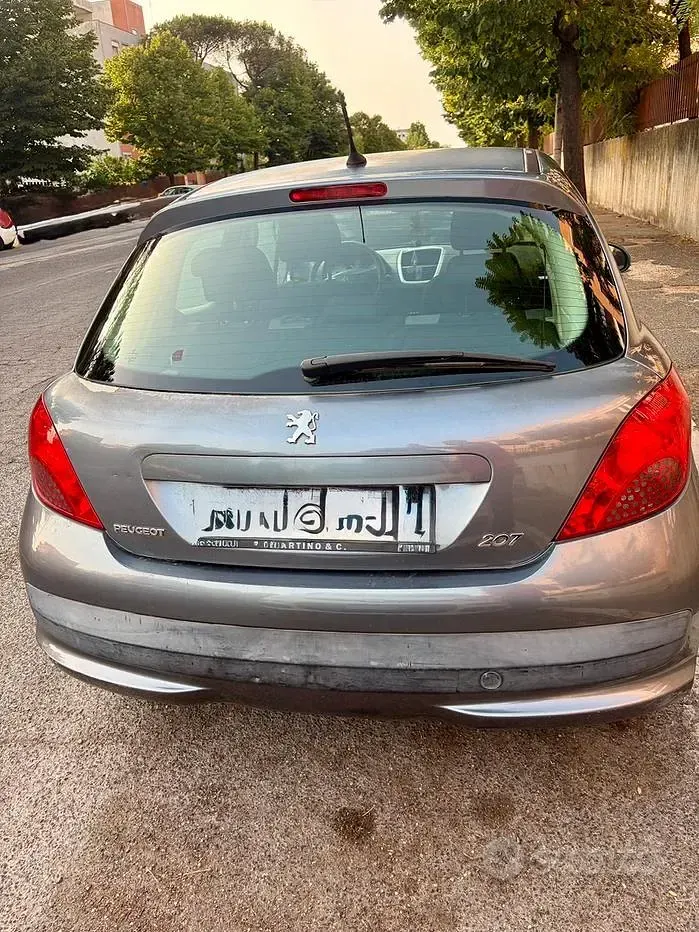 Usata Peugeot 207 68 CV (50 kW) 2008 Grigio Berlina