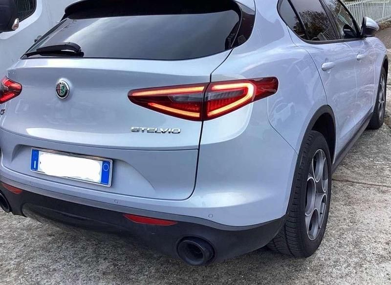 Usata Alfa Romeo Stelvio Sprint 190 CV (139 kW) 2023 Grigio SUV