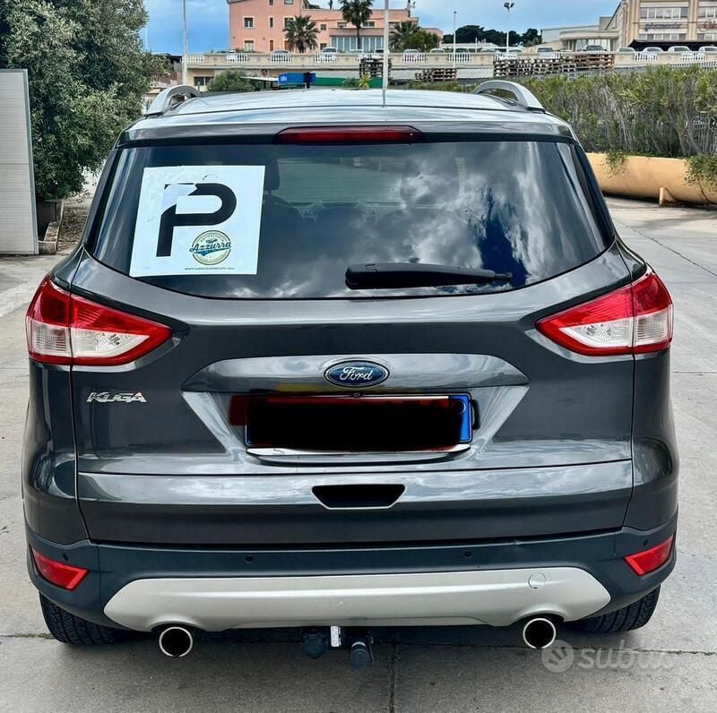 Usata Ford Kuga Titanium 163 CV (119 kW) 2017 Grigio SUV