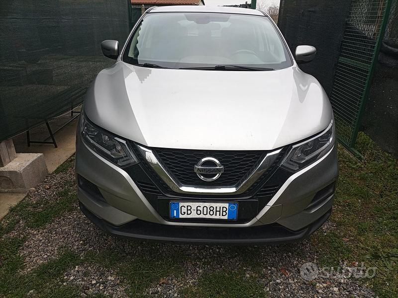 Usata Nissan Qashqai 140 CV (102 kW) 2020 Grigio SUV