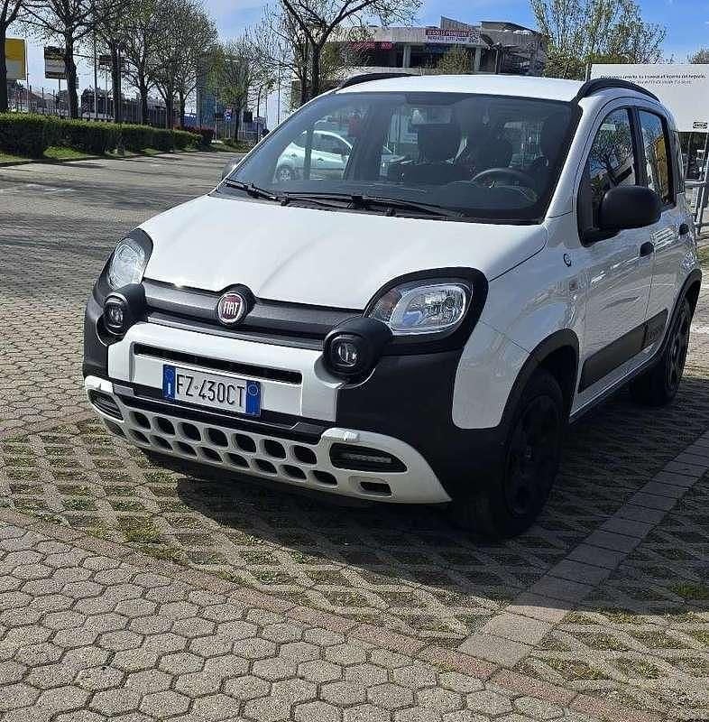Usata Fiat Panda Cross Cross 69 CV (50 kW) 2019 Bianco Utilitaria