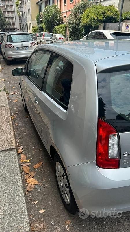 Usata Skoda Citigo 60 CV (44 kW) 2011 Grigio Utilitaria