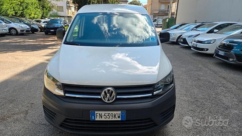 Usata VW Caddy Highline 102 CV (75 kW) 2018 Bianco Monovolume