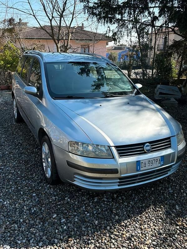 Usata Fiat Stilo Wagon 120 CV (88 kW) 2006 Grigio Station wagon